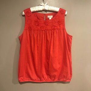 🎀 LOFT Floral appliqué tank size L